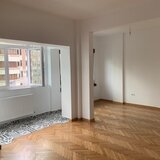 Berzei, intersectie Stirbei Voda, 3 camere